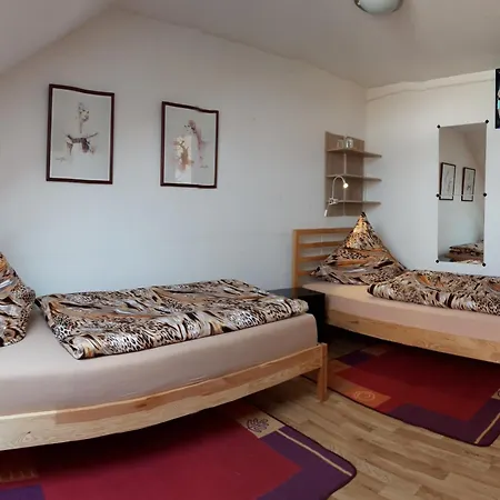 Zwei Ruhige, Private Gaestezimmer Nahe U-bahn Kwatera prywatna Norymberga