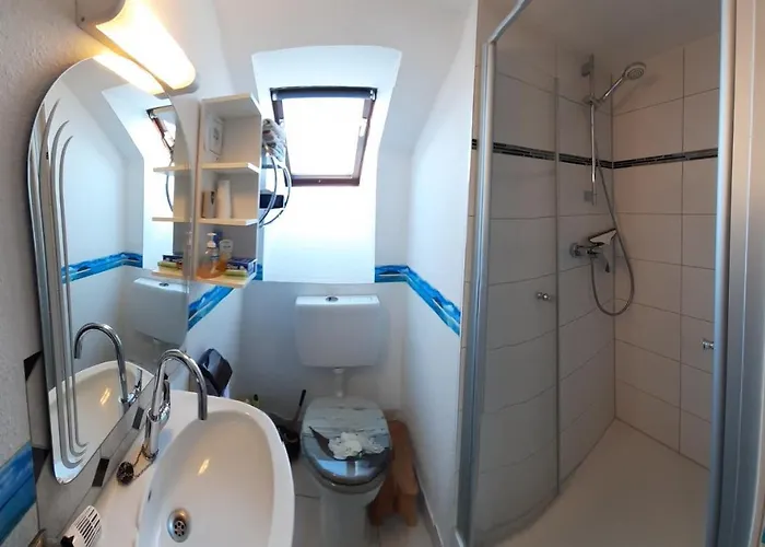 Zwei Ruhige, Private Gaestezimmer Nahe U-bahn *